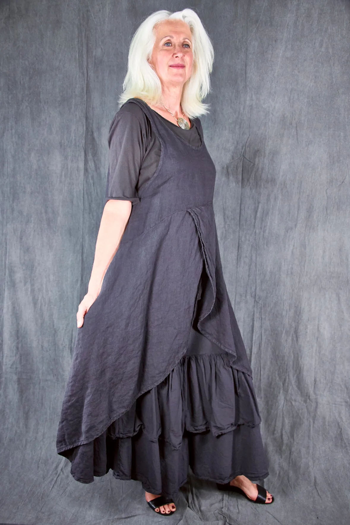 6214A  Tulip Midlayer Black Sand-U