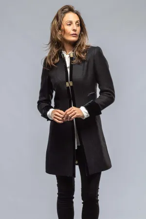 Alberca Short Medallion Coat In Black