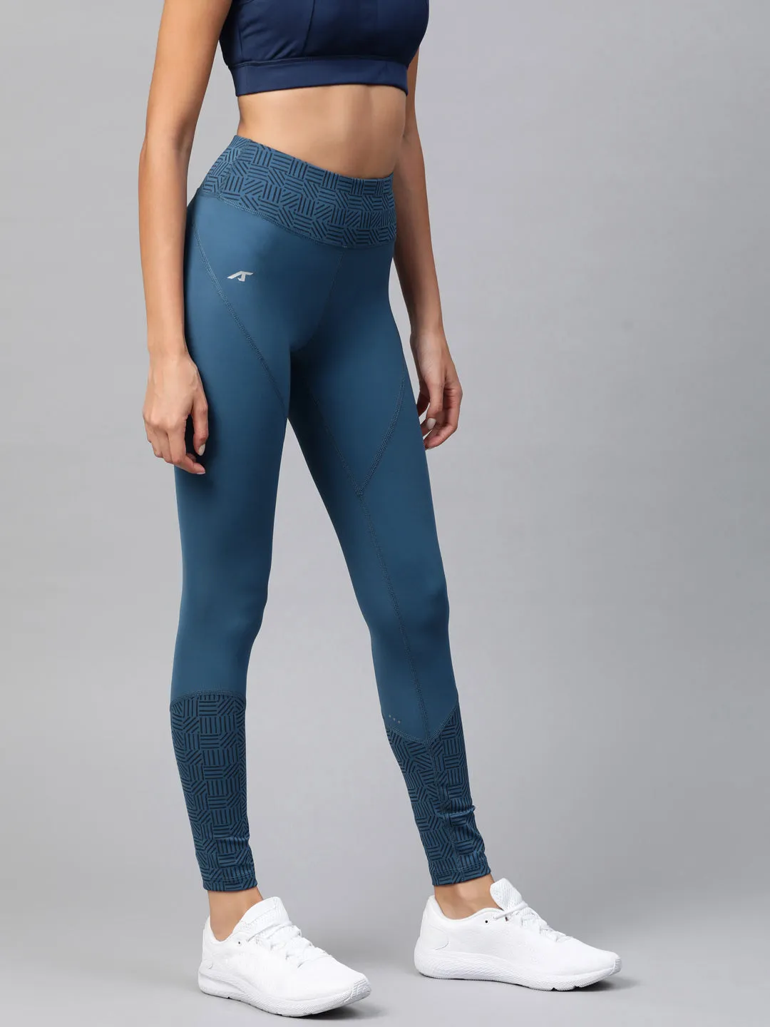 Alcis Women Teal Blue Printed Detail Cropped Tights