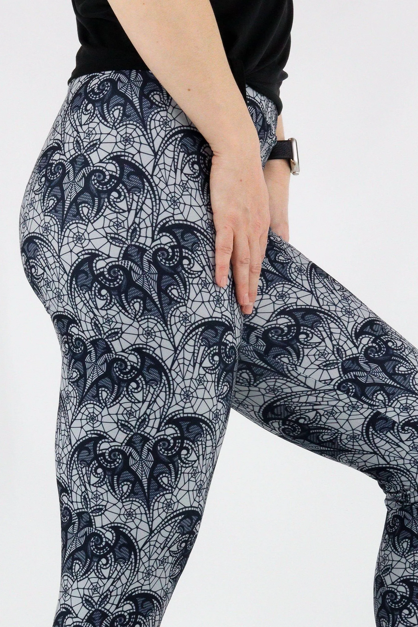 Bat Lace - Casual Full Leggings