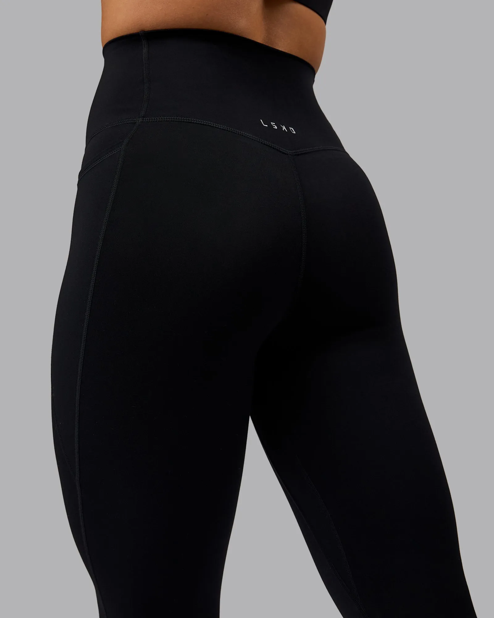 Elixir 3/4 Length Tight With Pockets - Black