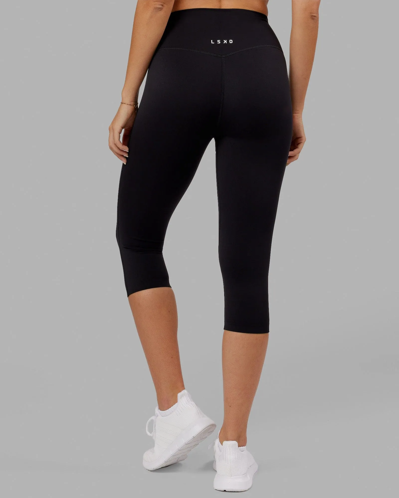 Elixir 3/4 Length Tights - Black