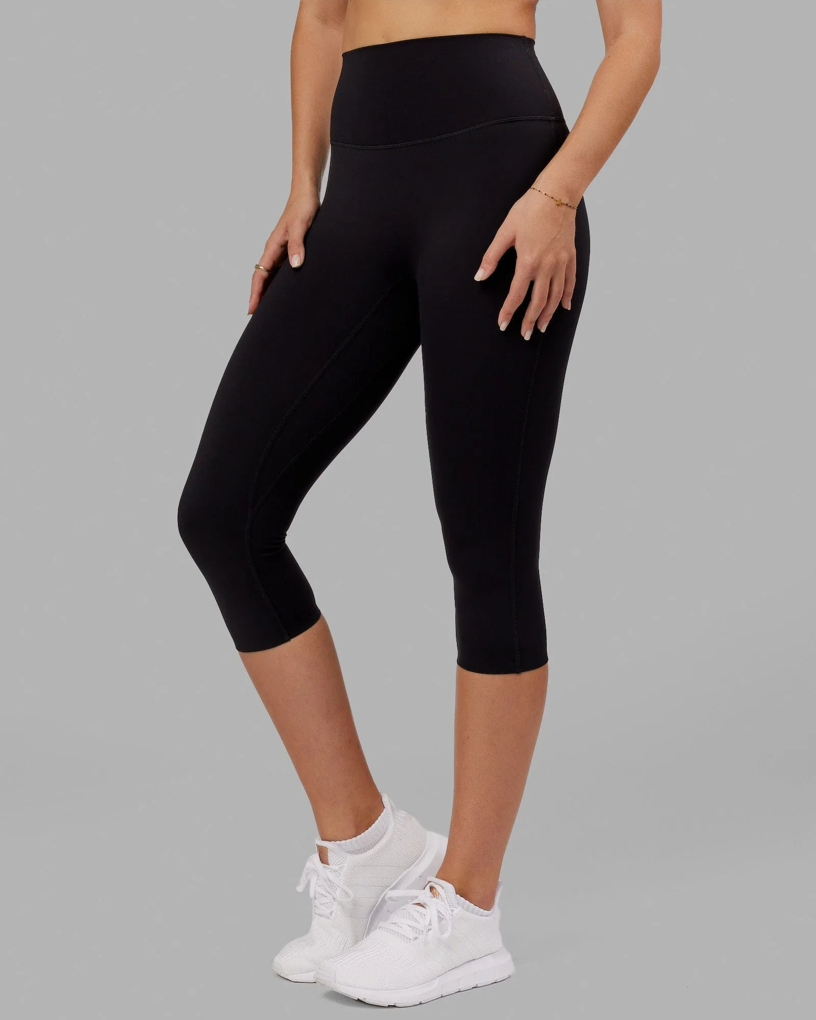 Elixir 3/4 Length Tights - Black