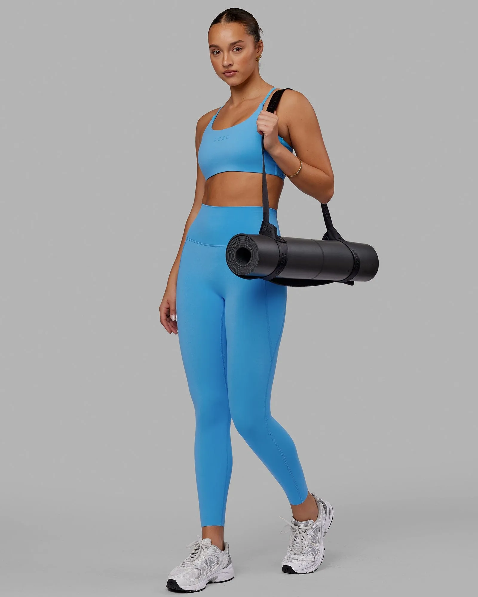 Elixir 7/8 Length Tight With Pockets - Azure Blue