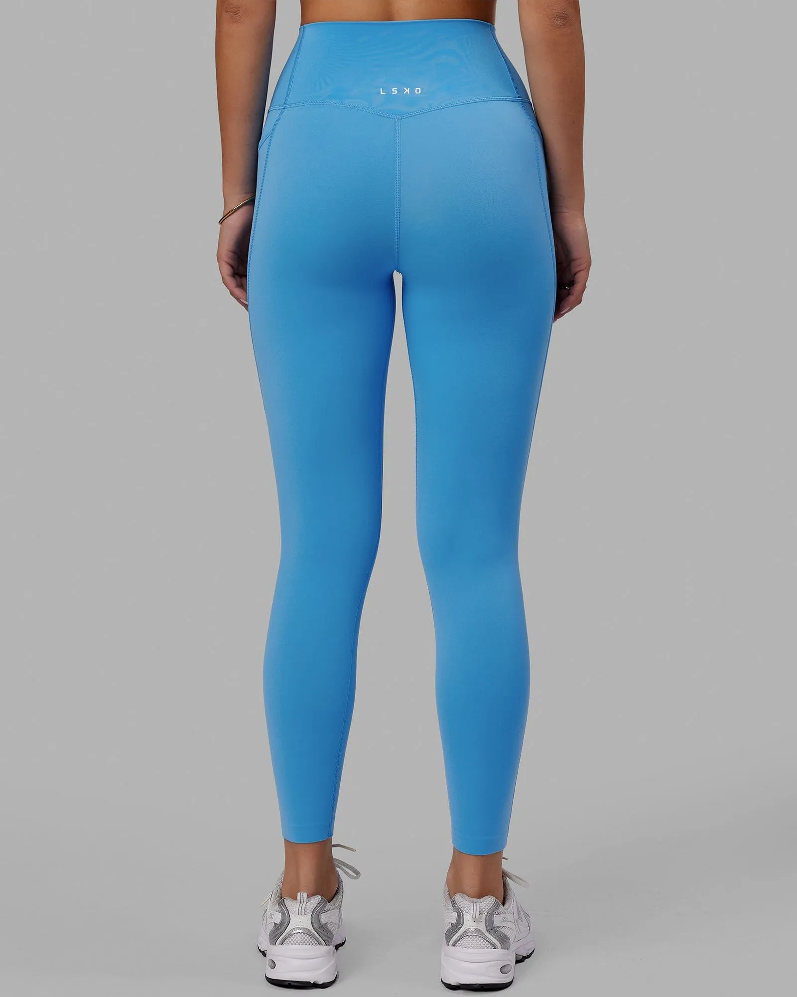 Elixir 7/8 Length Tight With Pockets - Azure Blue