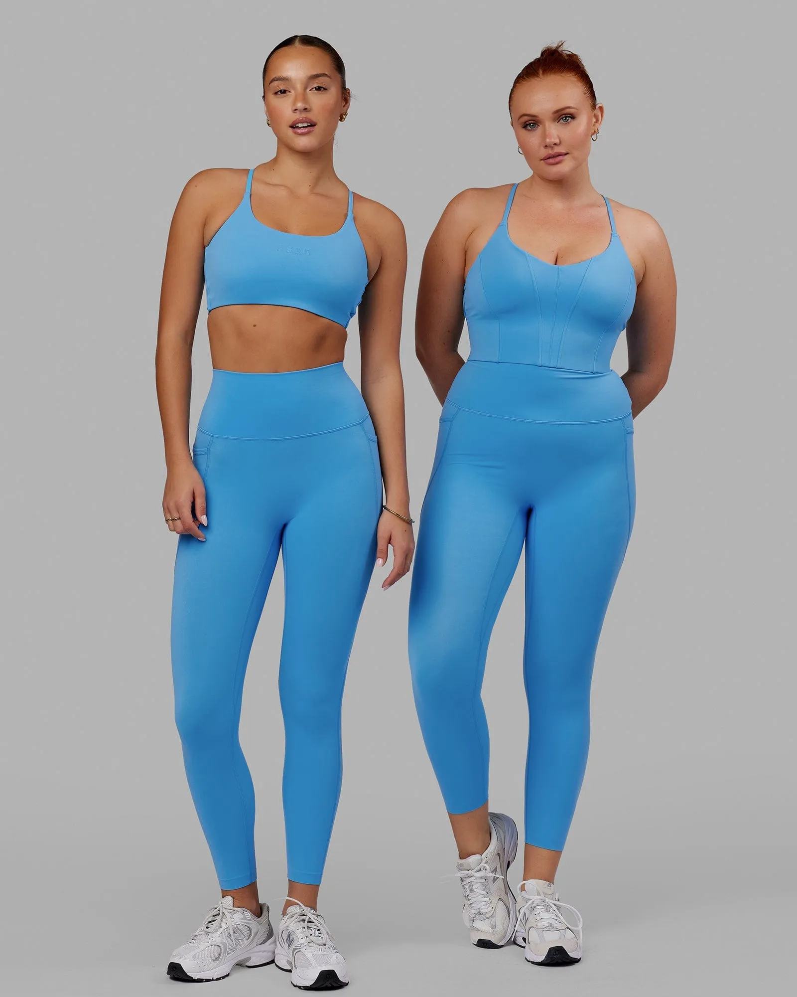 Elixir 7/8 Length Tight With Pockets - Azure Blue
