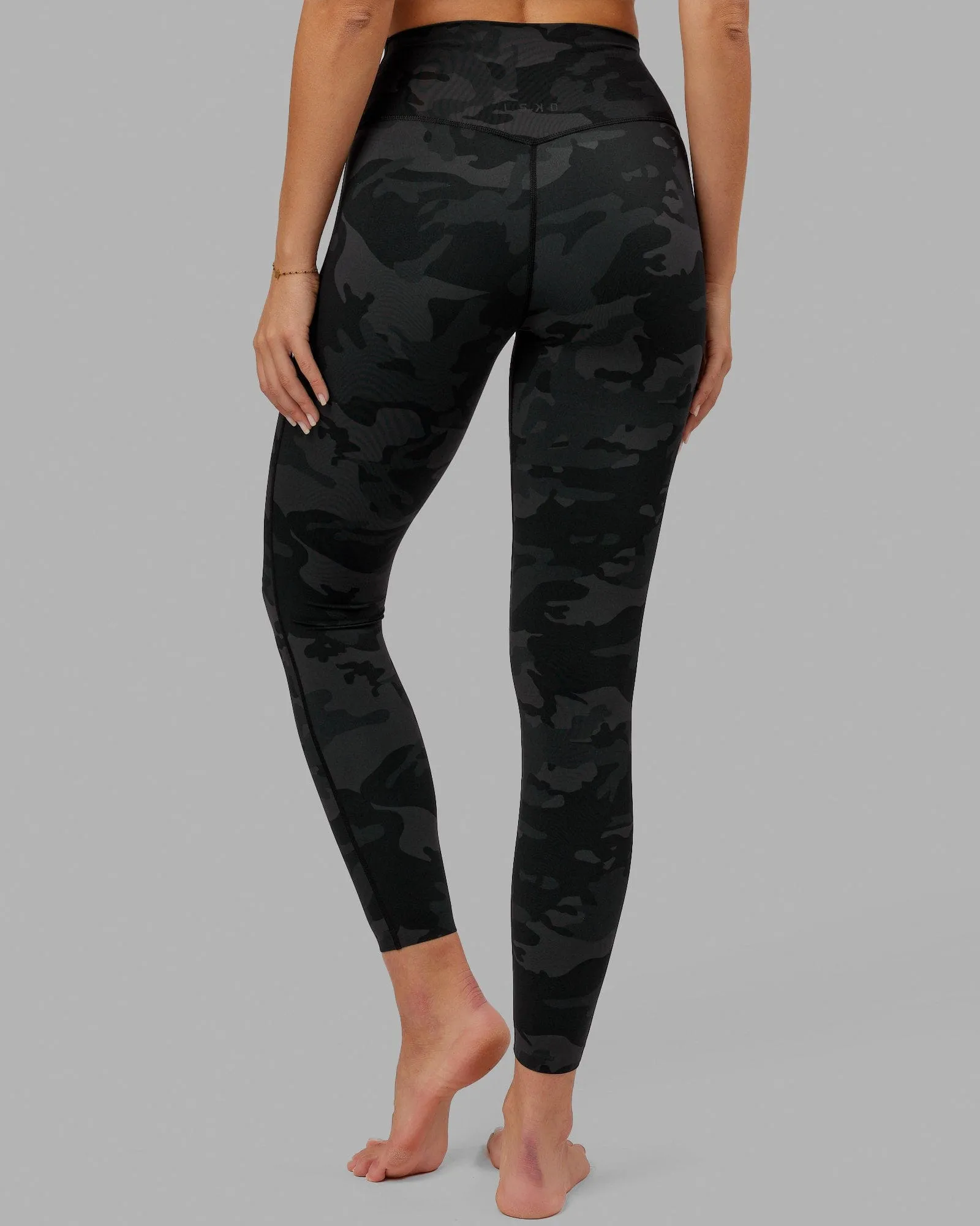 Elixir Full Length Tights - Black Camo