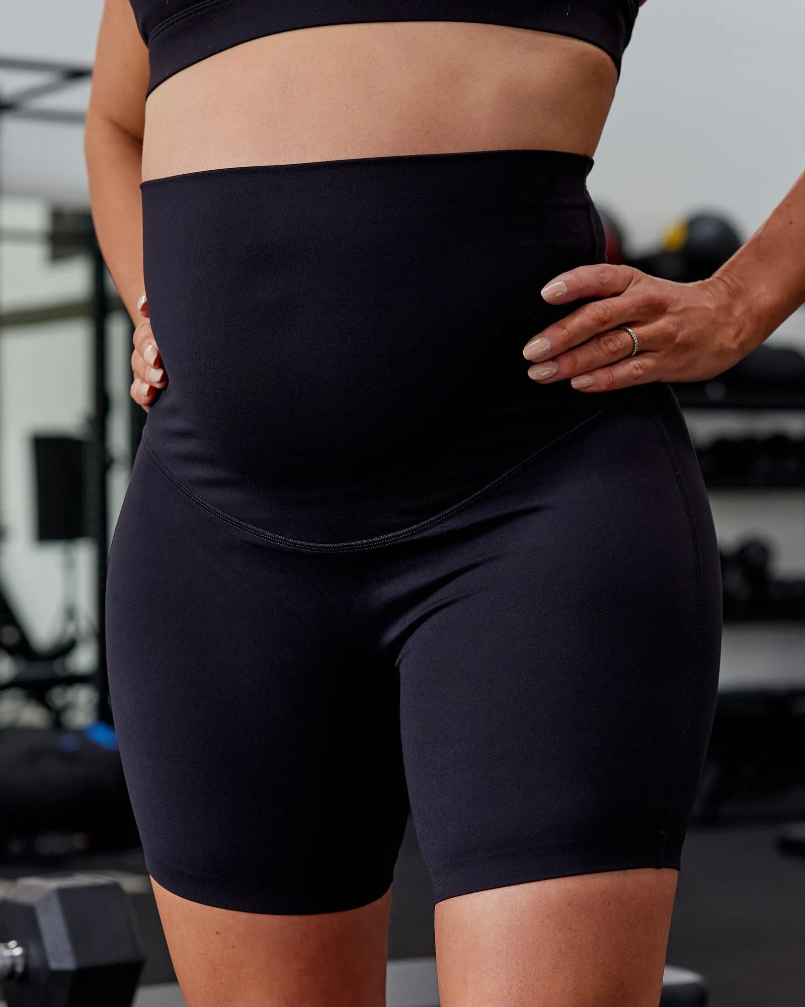 Elixir Maternity Mid Short Tights - Black