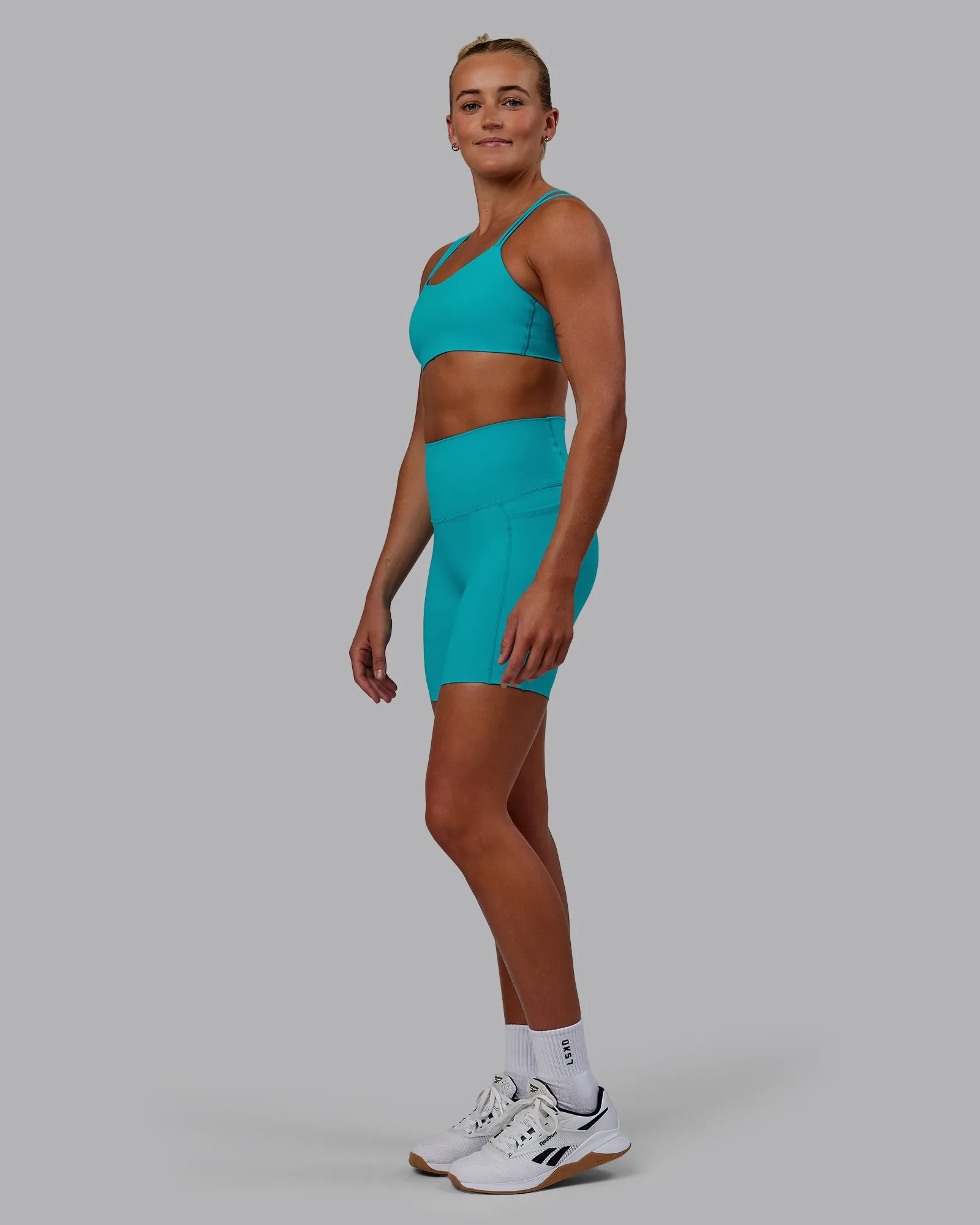 Elixir Mid Short Tight With Pockets - Blue Bird