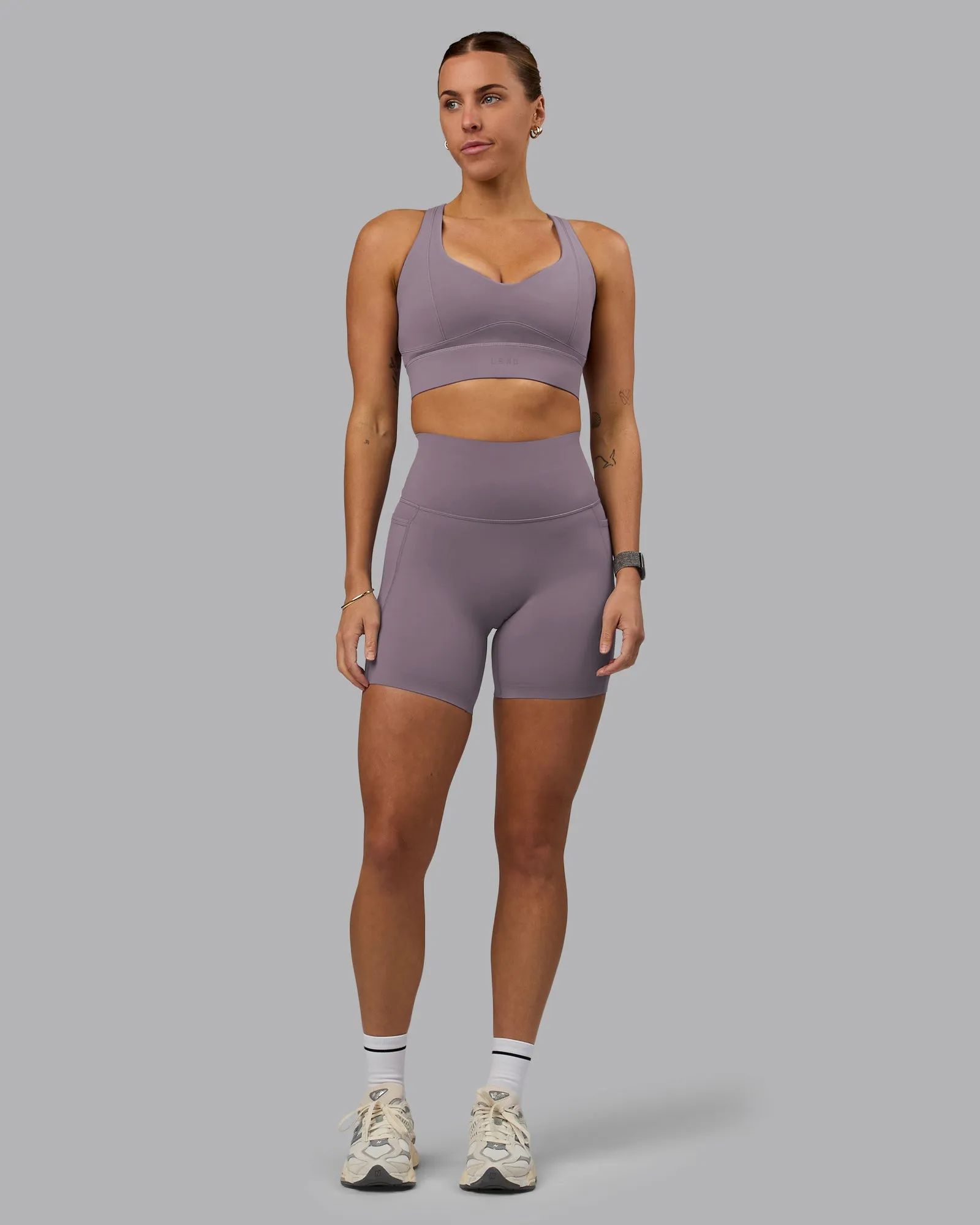 Elixir Mid Short Tight With Pockets - Purple Sage