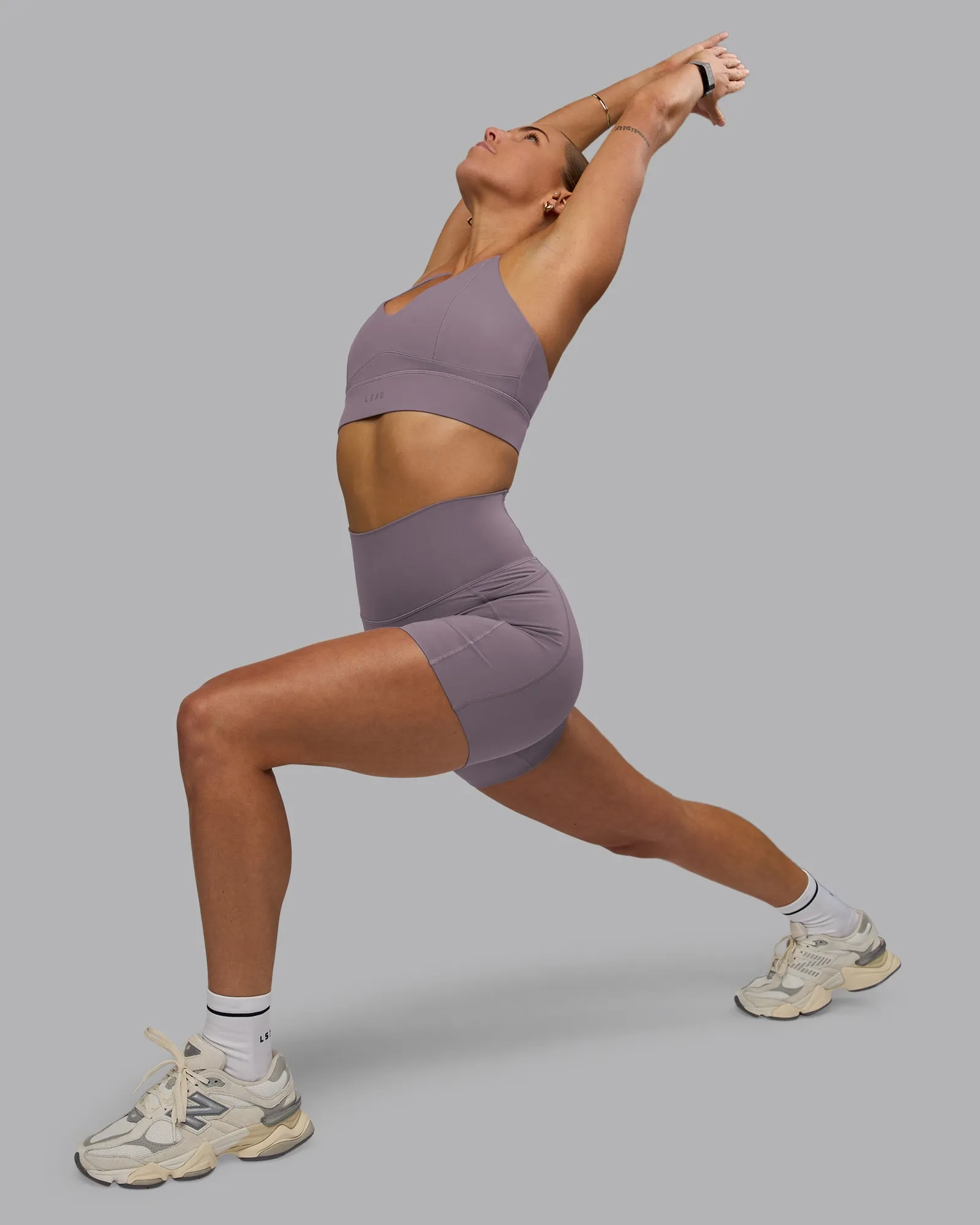 Elixir Mid Short Tight With Pockets - Purple Sage