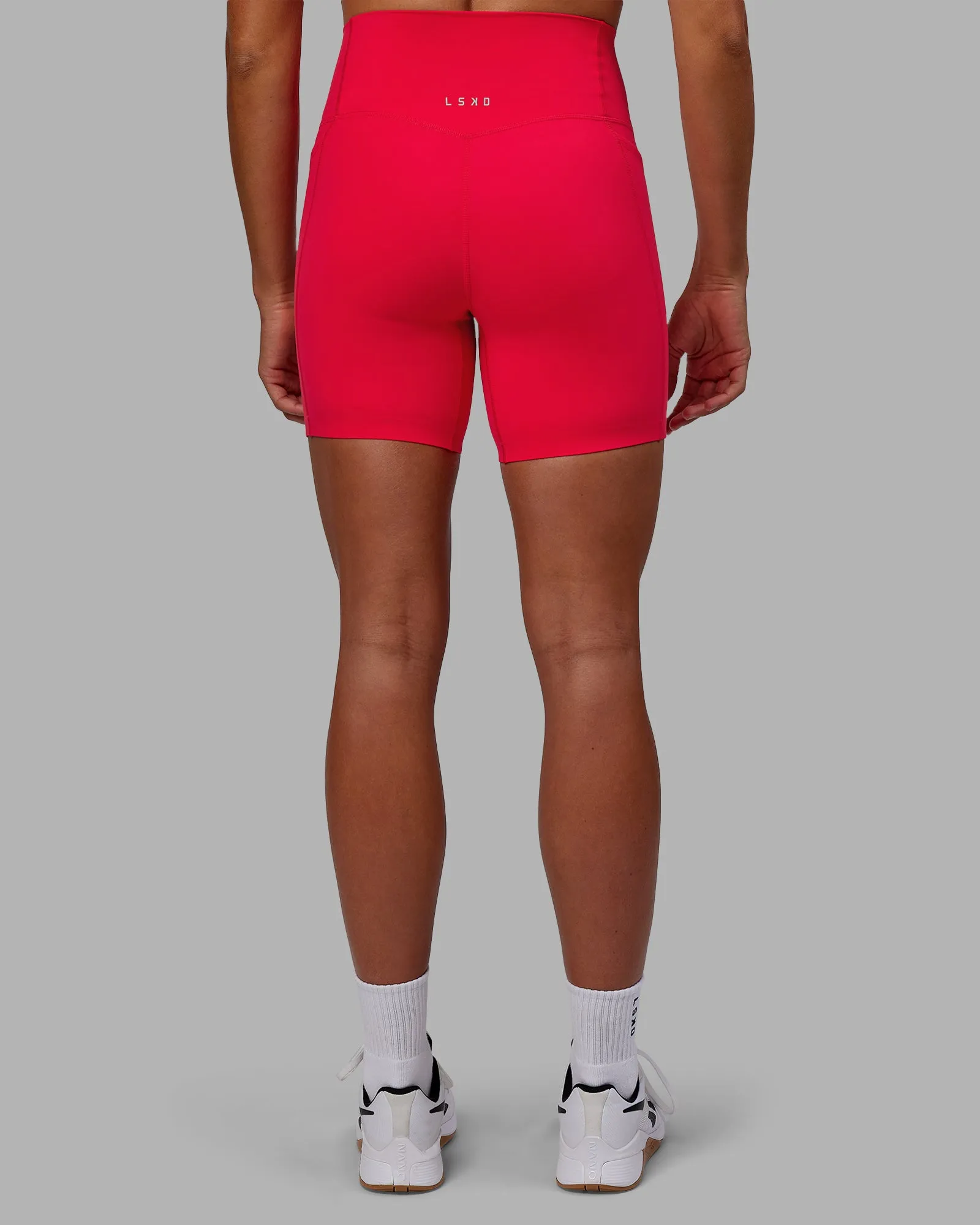 Elixir Mid Short Tight With Pockets - Scarlet