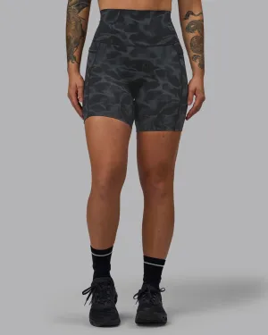 Elixir Mid Short Tight With Pockets - Tranquil-Black