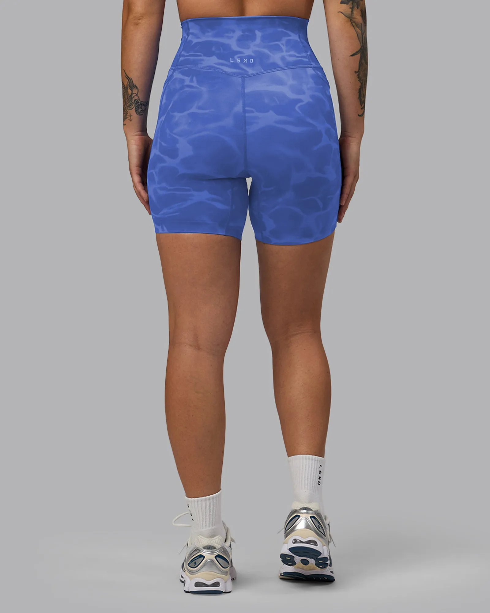 Elixir Mid Short Tight With Pockets - Tranquil-Power Cobalt