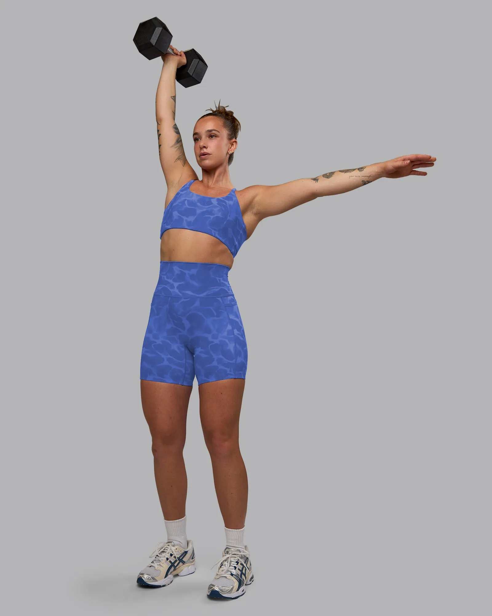 Elixir Mid Short Tight With Pockets - Tranquil-Power Cobalt