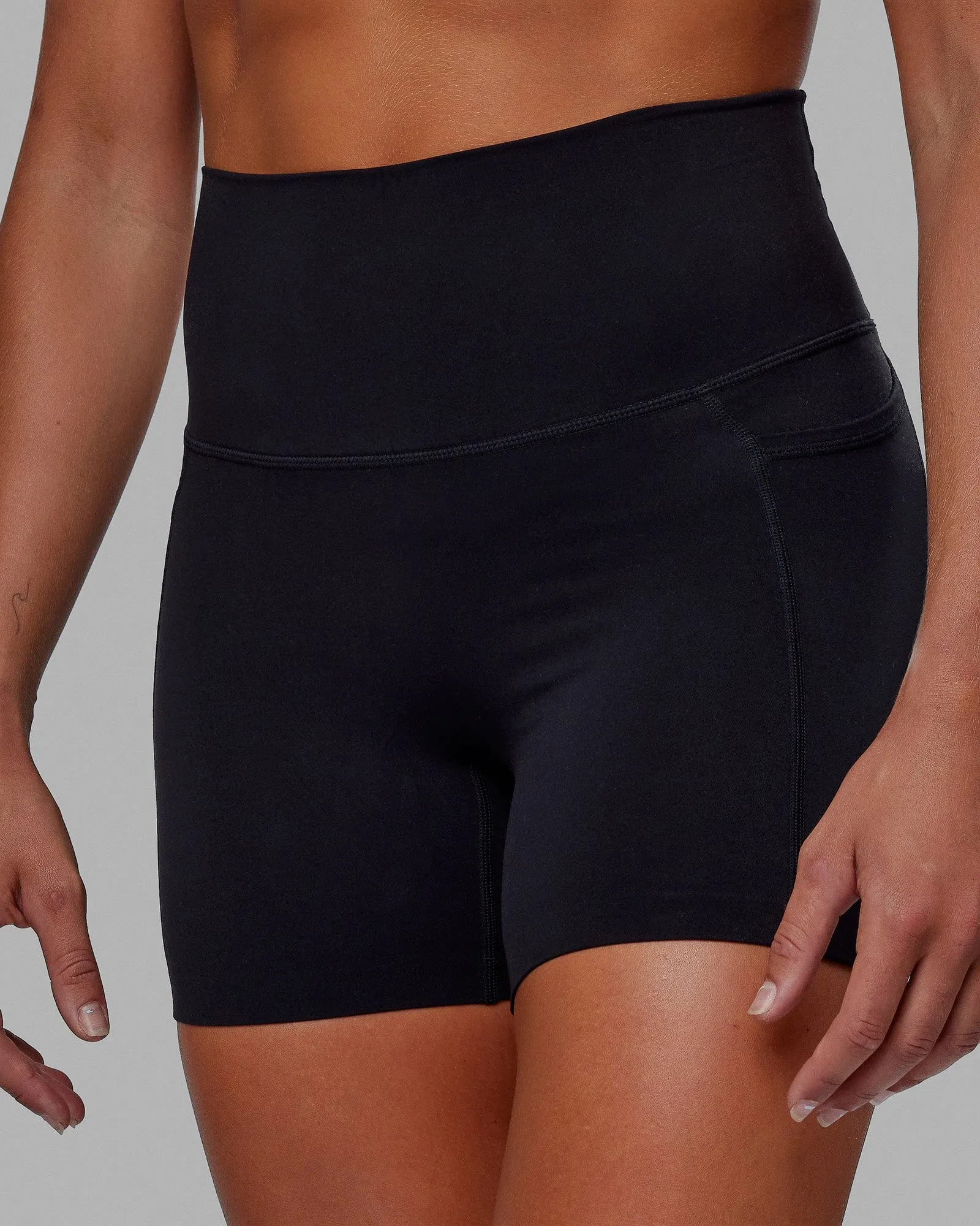 Elixir X-Short Tights With Pockets - Black