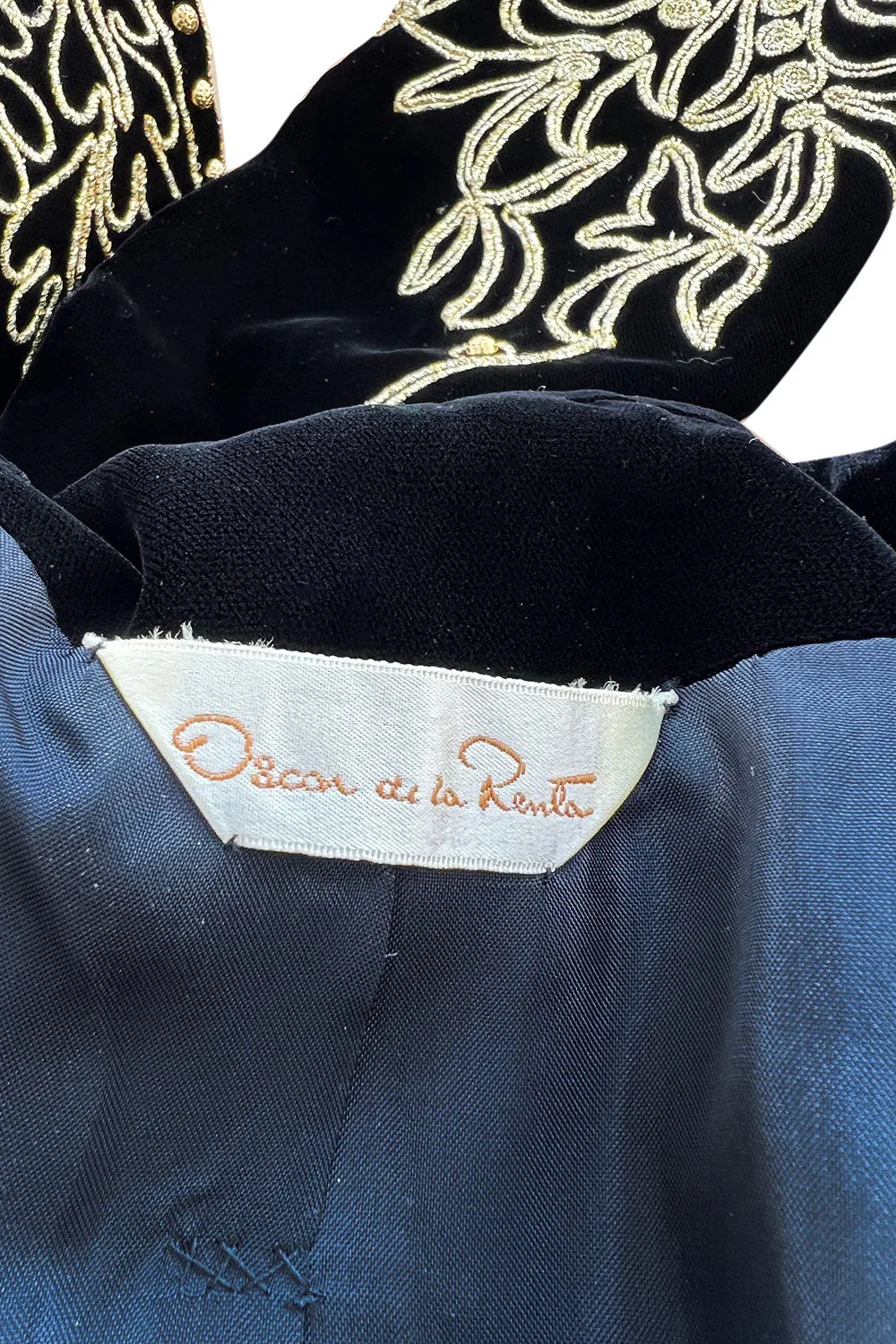Exceptional 1980s Oscar de la Renta Black Velvet & Metallic Gold Cord Applique Jacket