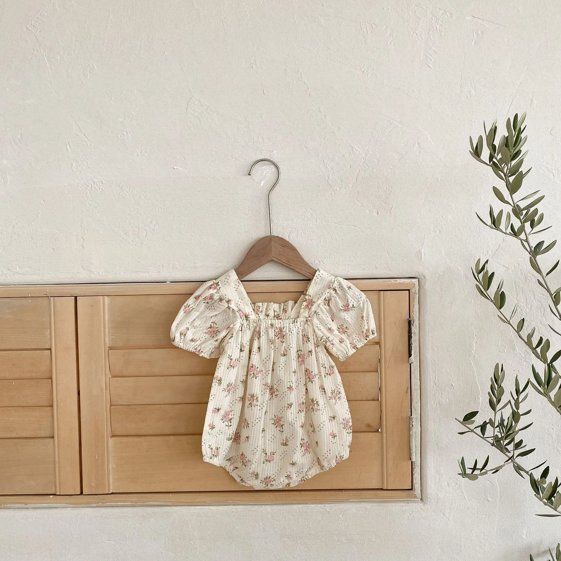 Girls Puff Sleeve Romper- Floral
