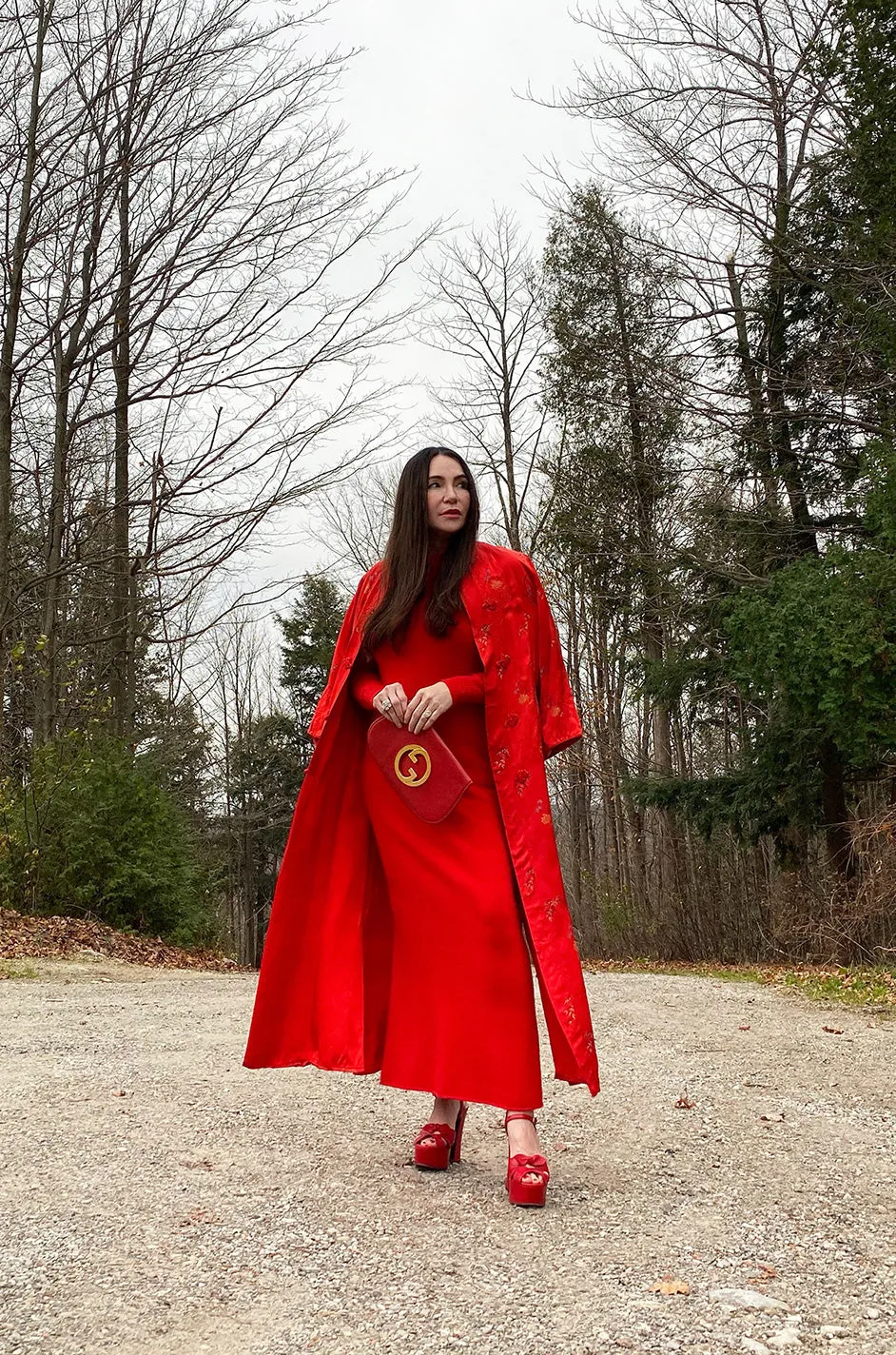 Gorgeous 1950s Red Silk Embroidered Asian Evening Coat w Top Stitched Cuffs & Collar
