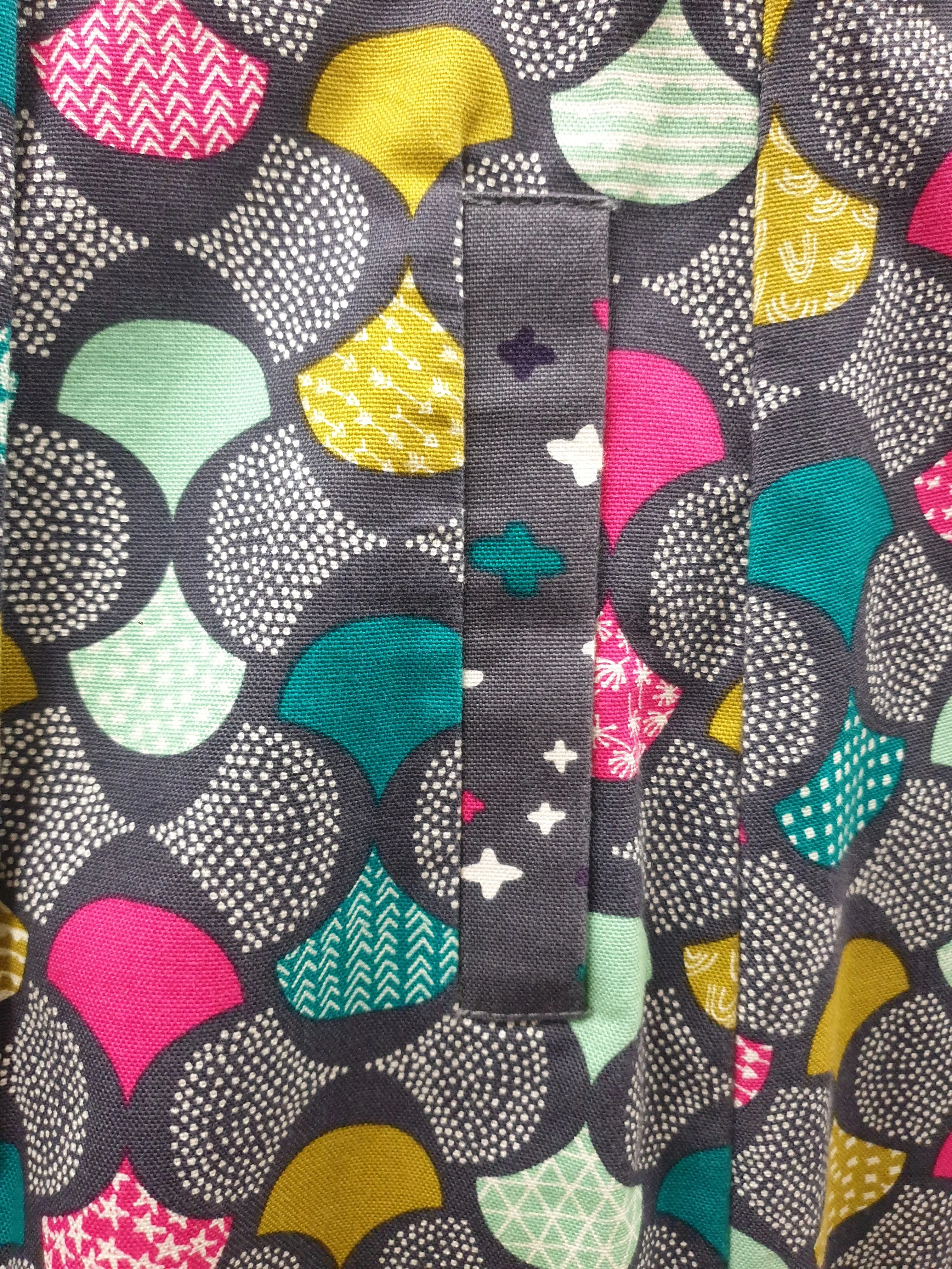 Made590 colourful print skirt size L, best fits 12-14