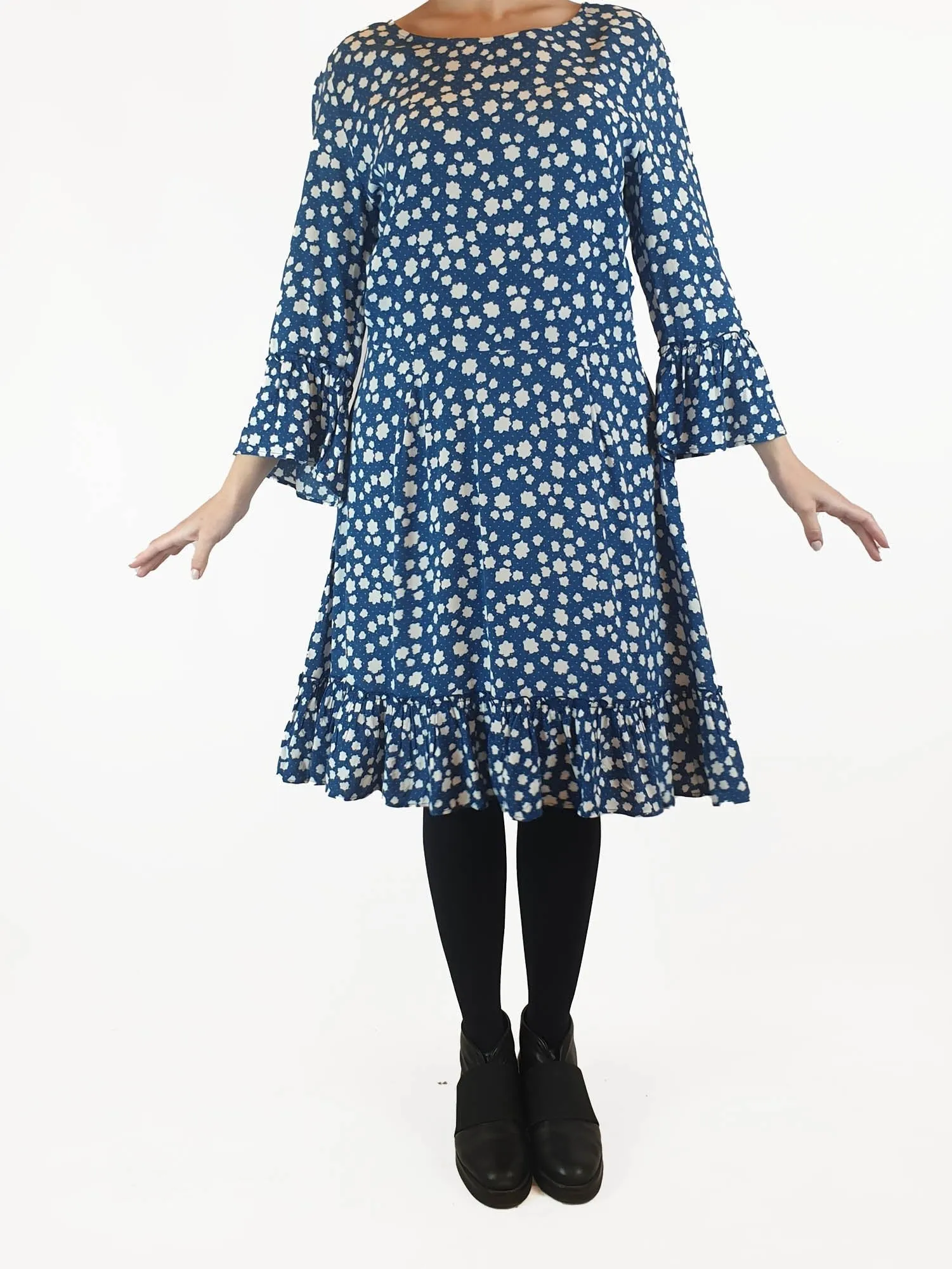 Mister Zimi blue and white long sleeve dress size 10