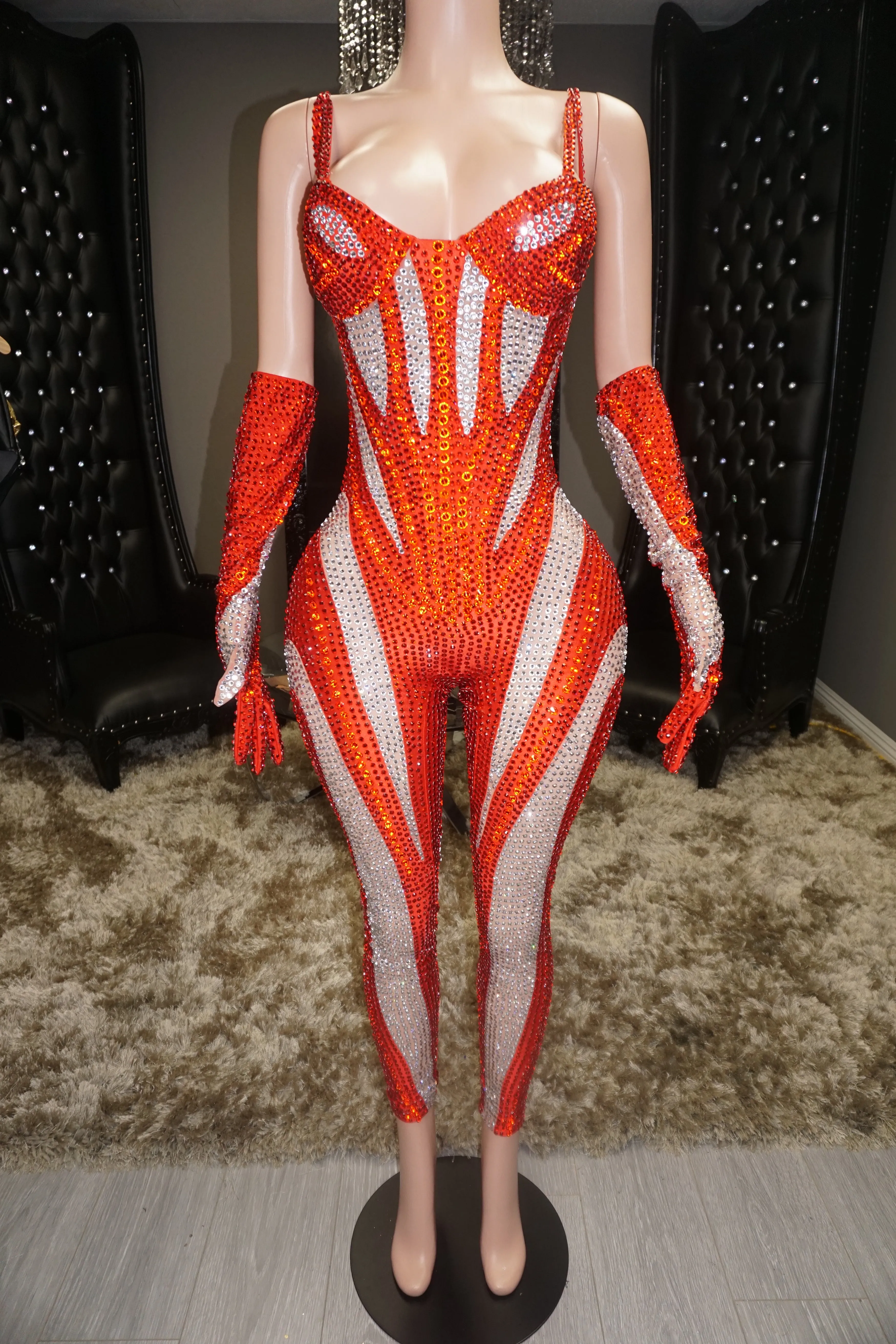 Queendom (Red)