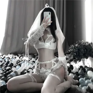 "BLACK / WHITE LACE" LINGERIE SUIT D042036