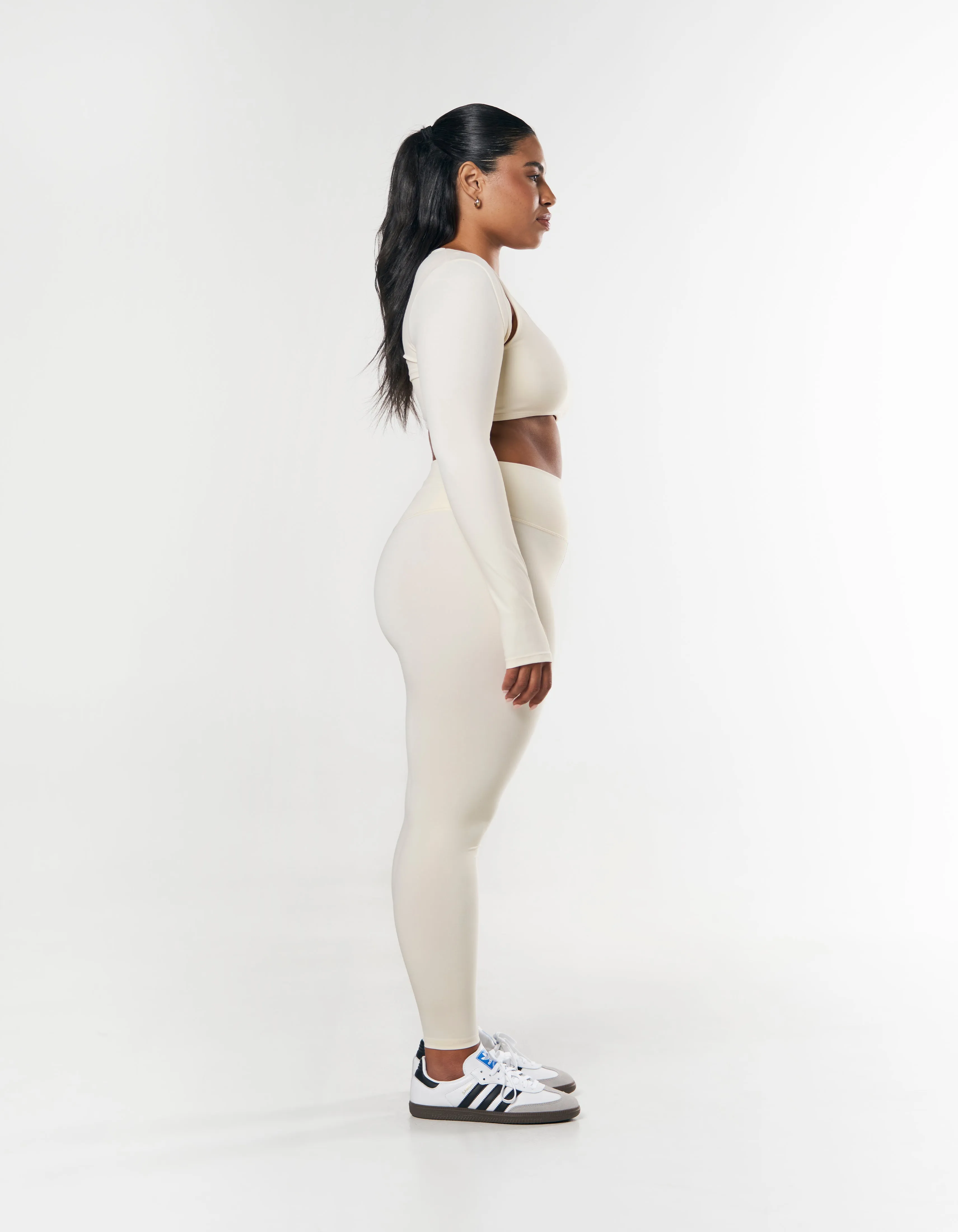 Racquet Club Shrug - Cream