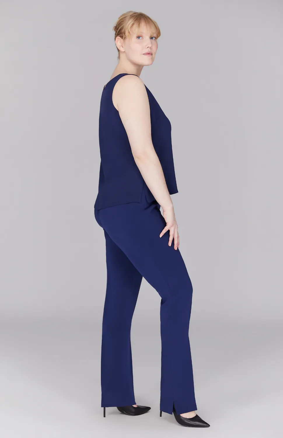 Silk Essential Scoop Neck Camisole