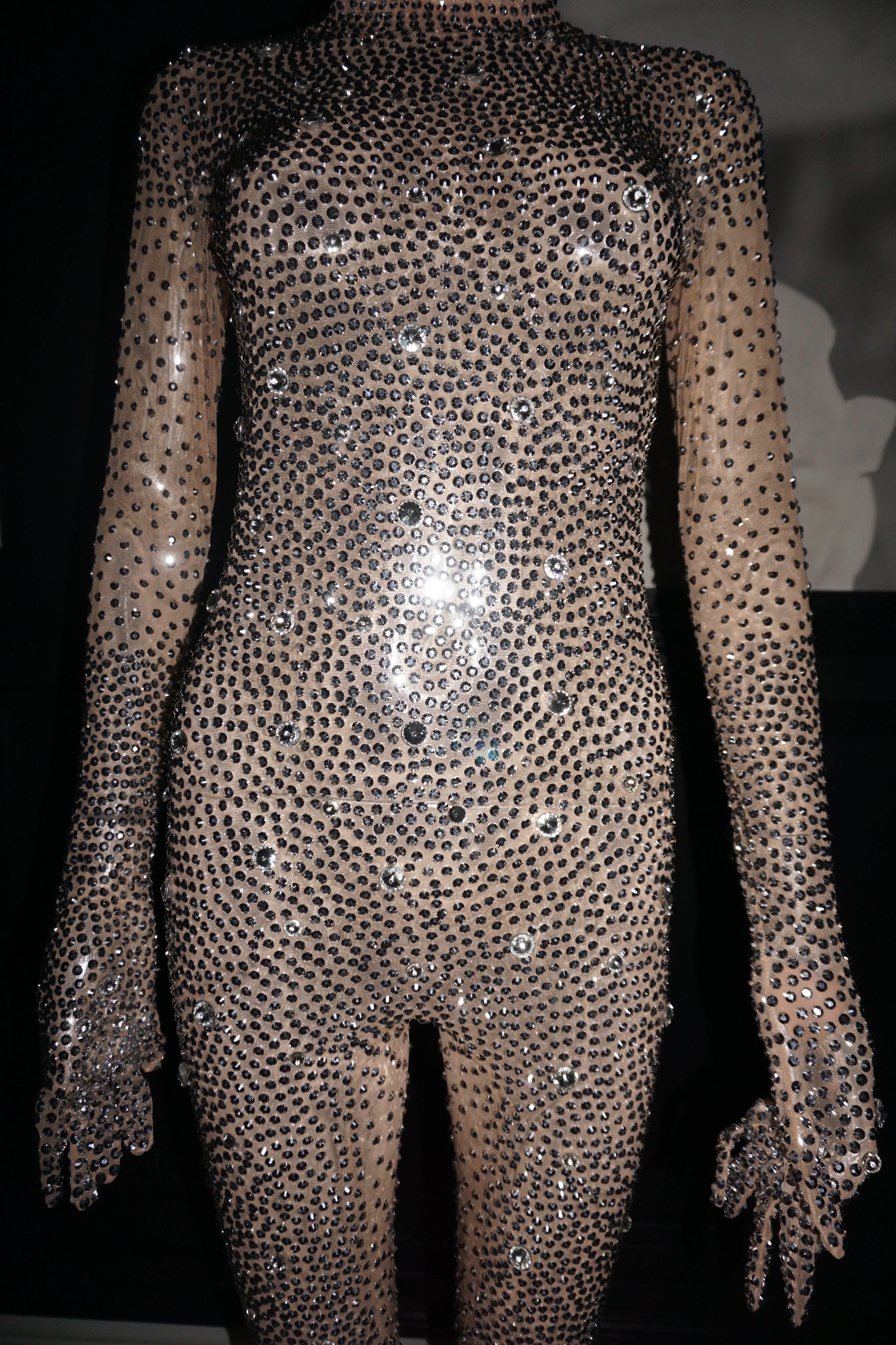 Temptress Full Suit