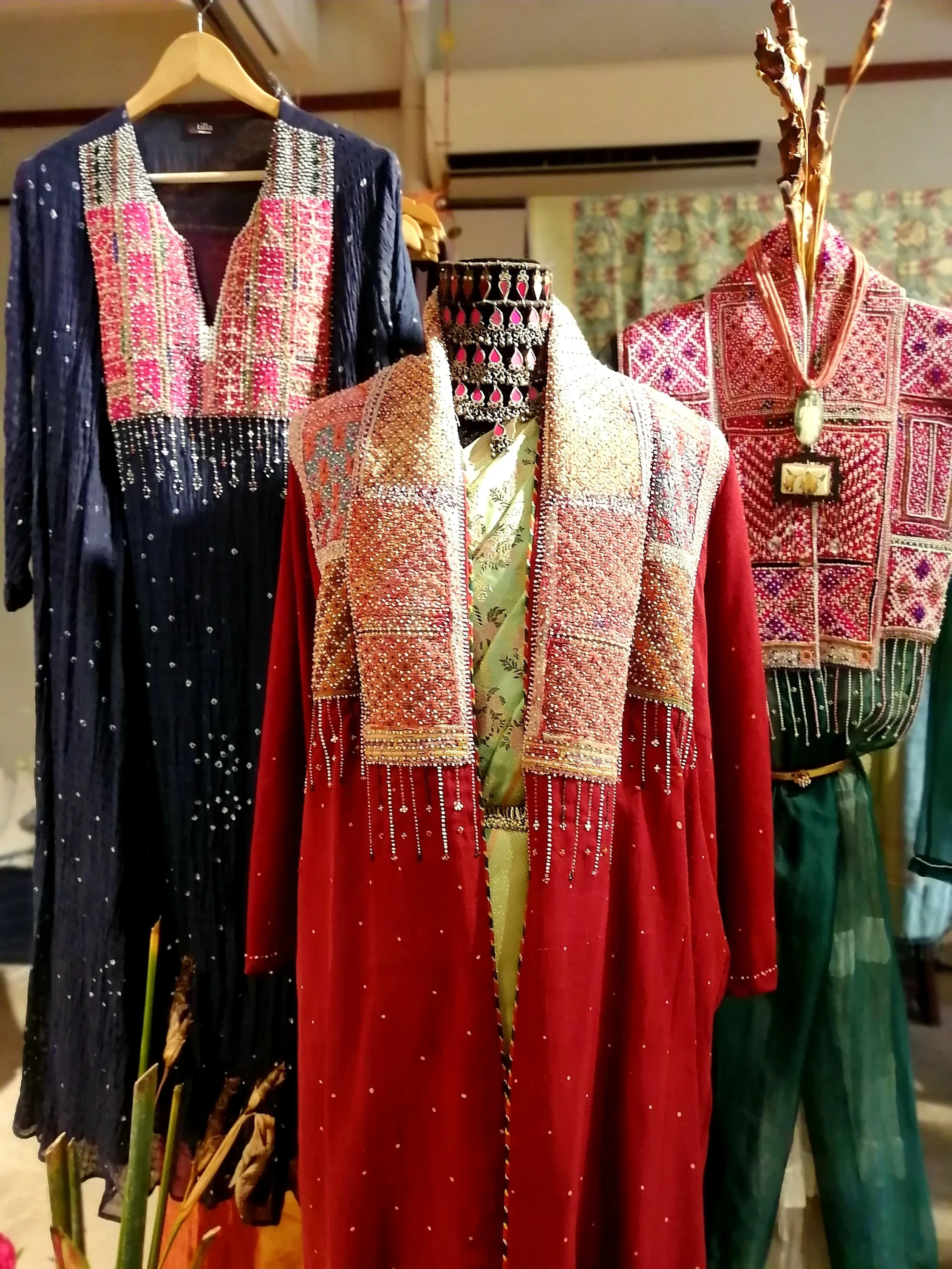 Tilla By Aratrik Dev Burman - flared-kurta-badhani-with-antique-kutchi-embroidery